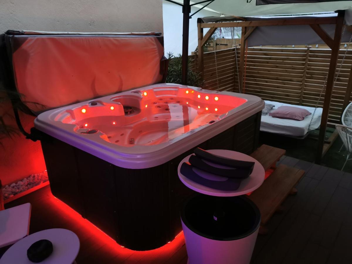 Lyon Superbe Jacuzzi Vue Sur Jardin Villeurbanne Exterior foto